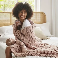Madison Park Handmade Chunk Double Knit Plush Lightweight Throw