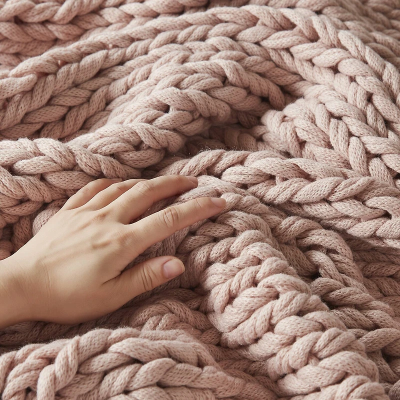 Madison Park Handmade Chunk Double Knit Plush Lightweight Throw