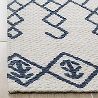 Safavieh Phipp Geometric Rug