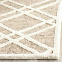Safavieh Phelim Geometric Hand Tufted Wool Rug