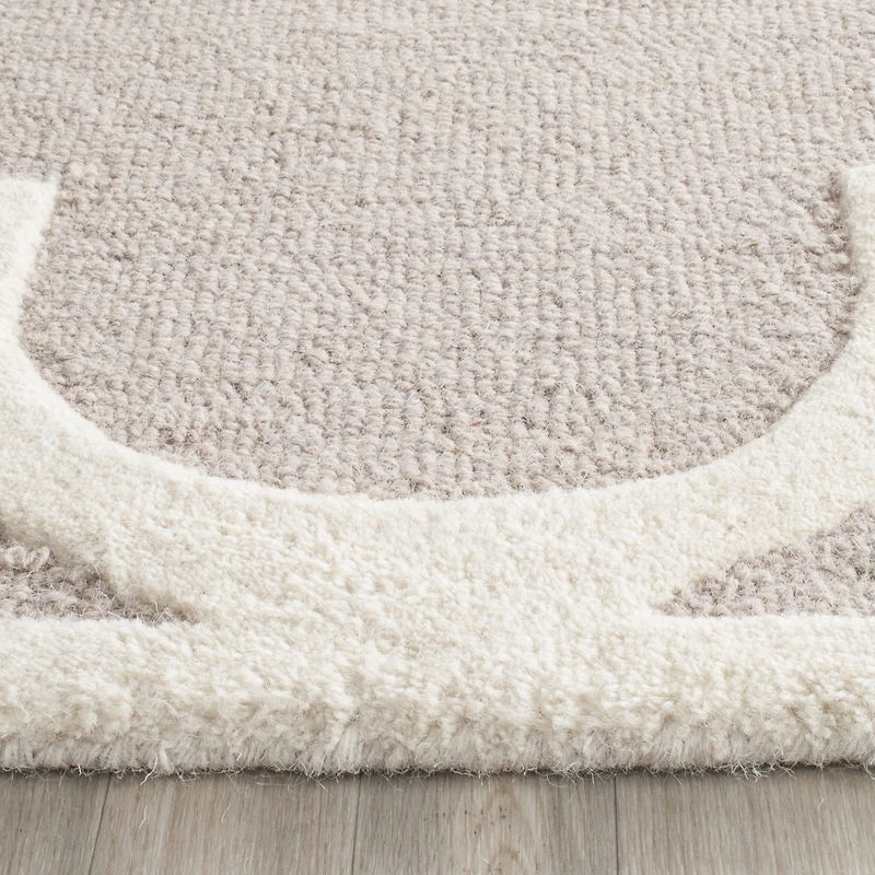 Safavieh Roger Geometric Hand Tufted Wool Rug