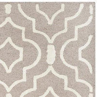 Safavieh Selina Geometric Hand Tufted Wool Rug