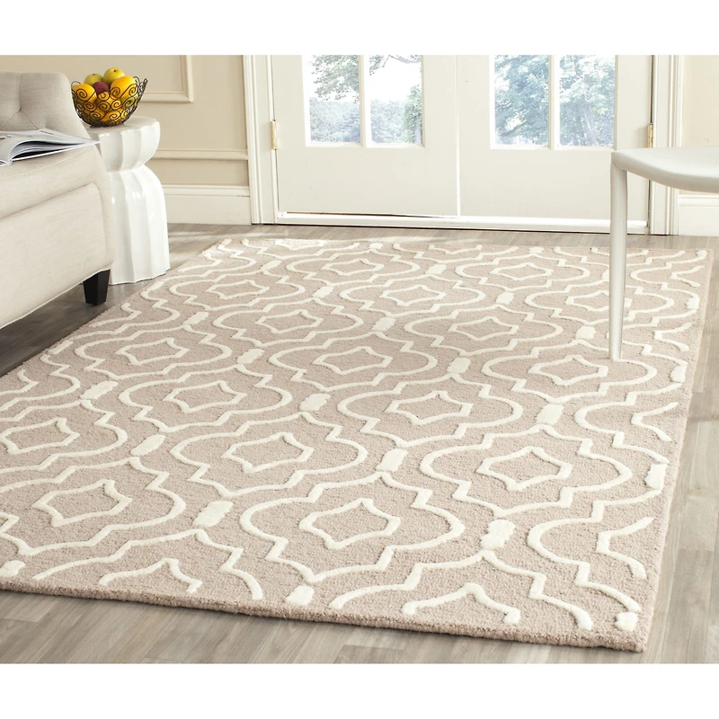 Safavieh Selina Geometric Hand Tufted Wool Rug