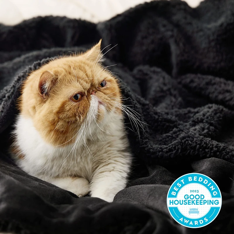Bedsure® Gentlesoft Fleece Washable Throw