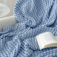 Bedsure® Woven Bamboo Waffle Midweight Blanket
