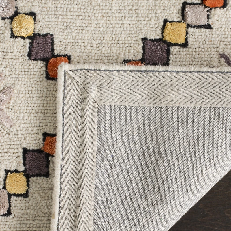 Safavieh Amrita Geometric Rug
