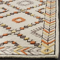 Safavieh Amrita Geometric Rug