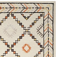 Safavieh Amrita Geometric Rug