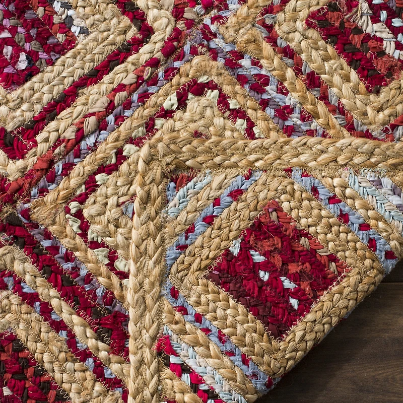 Safavieh Scarlett Geometric Rug