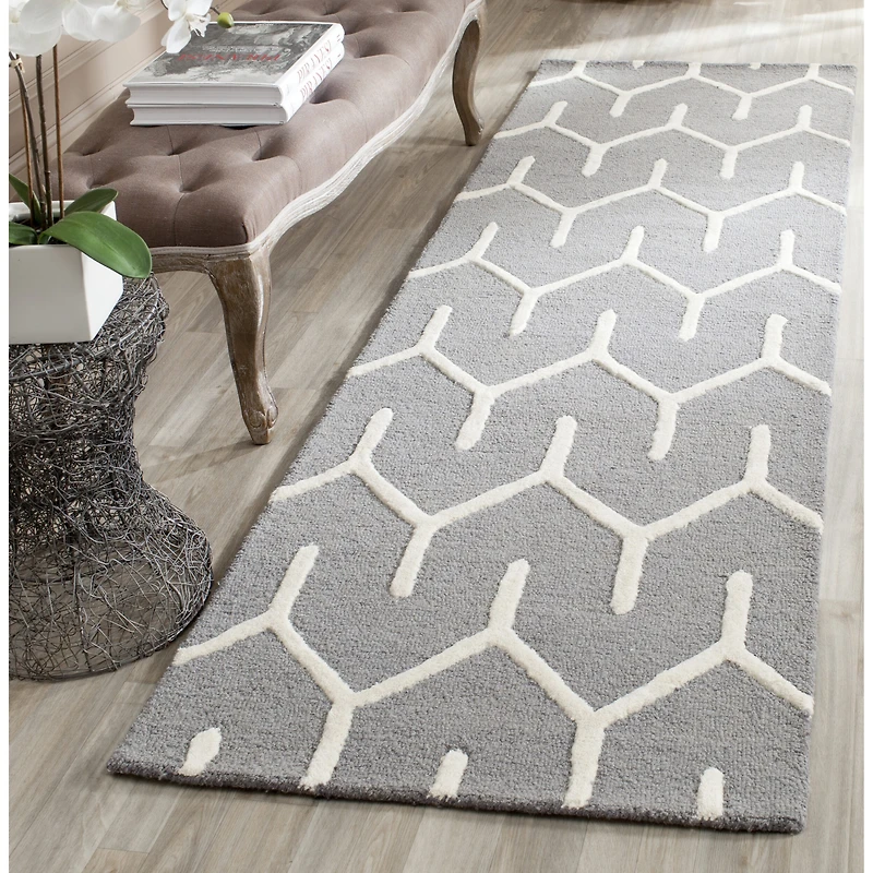 Safavieh Luther Rug