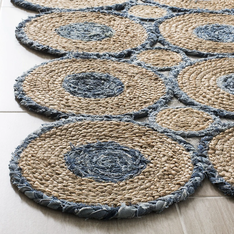Safavieh Rudolf Geometric Rectangular Area Rug