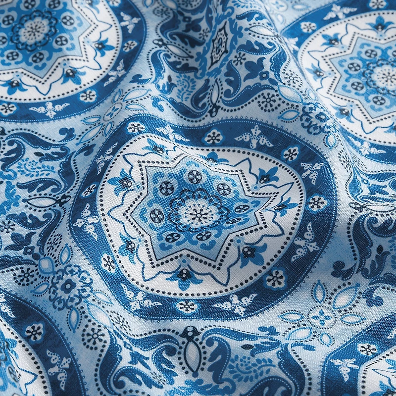 Threadmade Vietri Medallion Block Print Stain N Water Resistant Indoor/Outdoor Table Runner