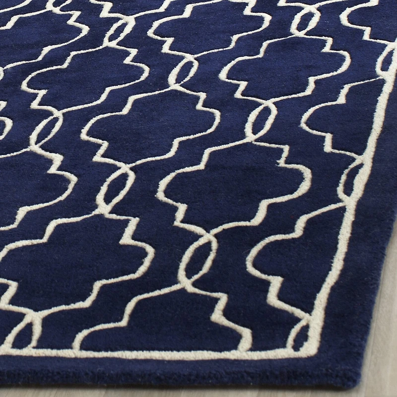 Safavieh Emmit Geometric Hand Tufted Wool Rug