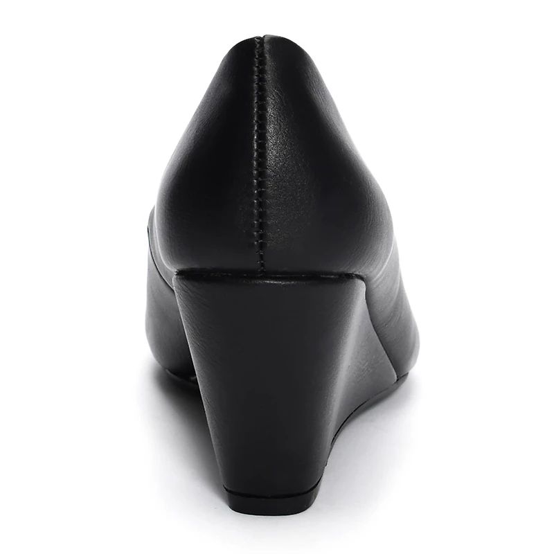 CL by Laundry Nima Womens Round Closed Toe Wedge Heel Pumps
