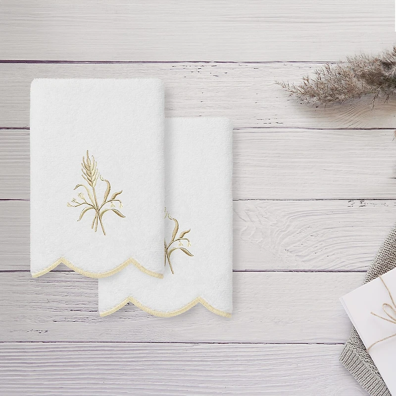 Linum Home Textiles Whitney Scallop 2-pc. Embellished Fingertip Towel