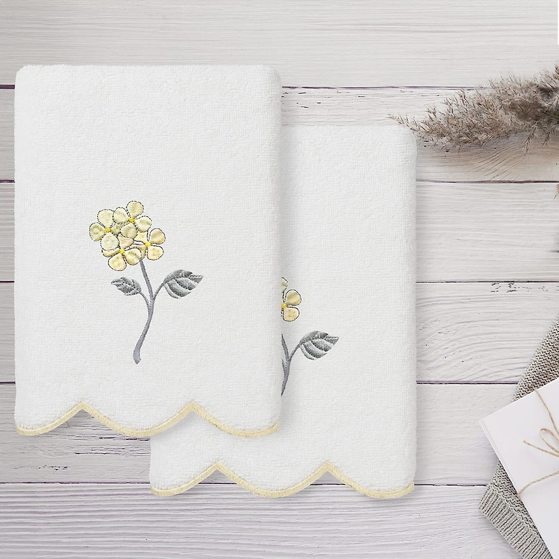 Linum Home Textiles Hydea Scallop 2-pc. Embellished Hand Towel