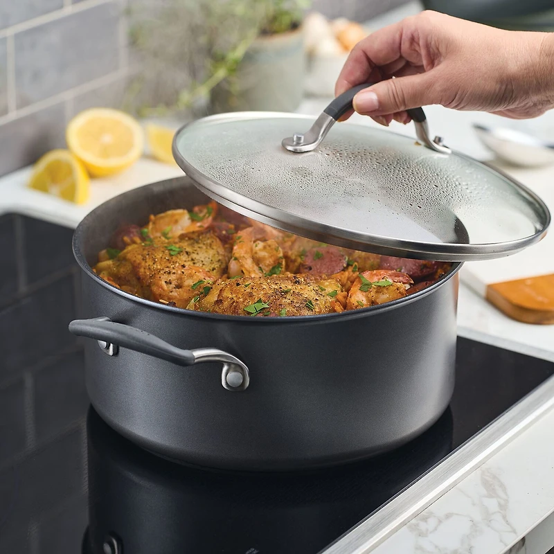 Circulon A1 Series with Scratch Defense 5-qt. Dutch Oven