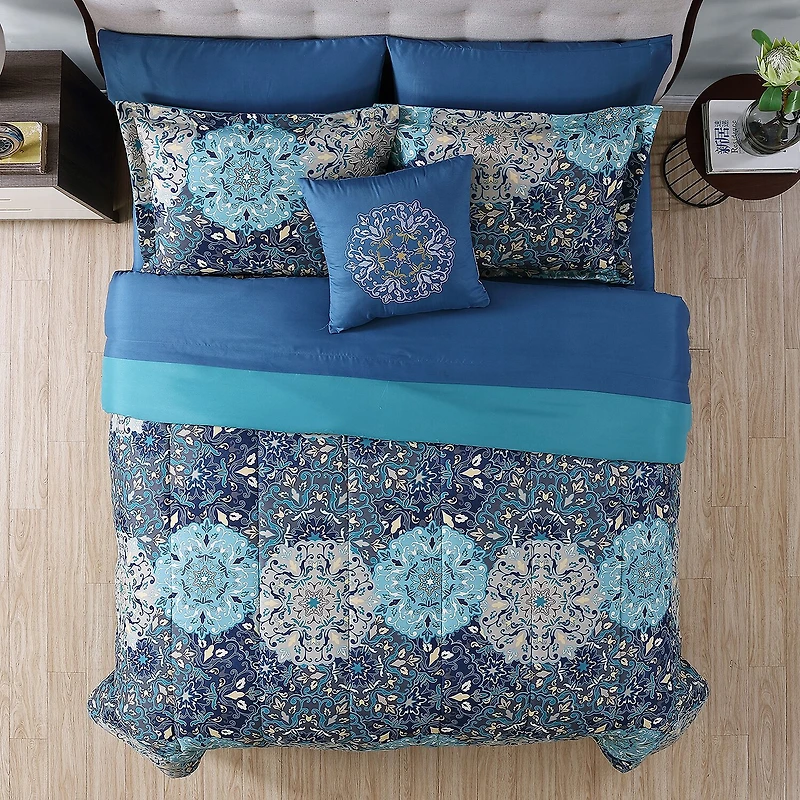 Modern Threads Granada Reversible Complete Bedding Set with Sheets