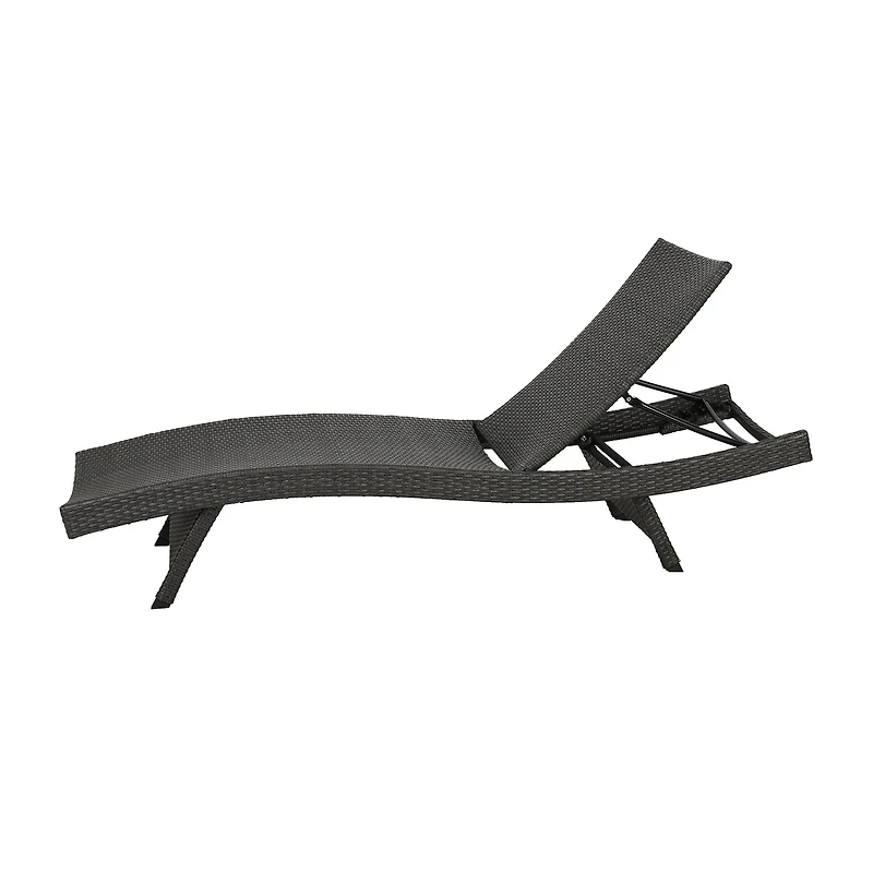Salem Adjustable 4-pc. Lounge Chair
