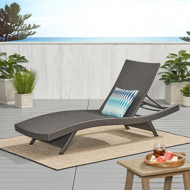 Salem Adjustable Lounge Chair