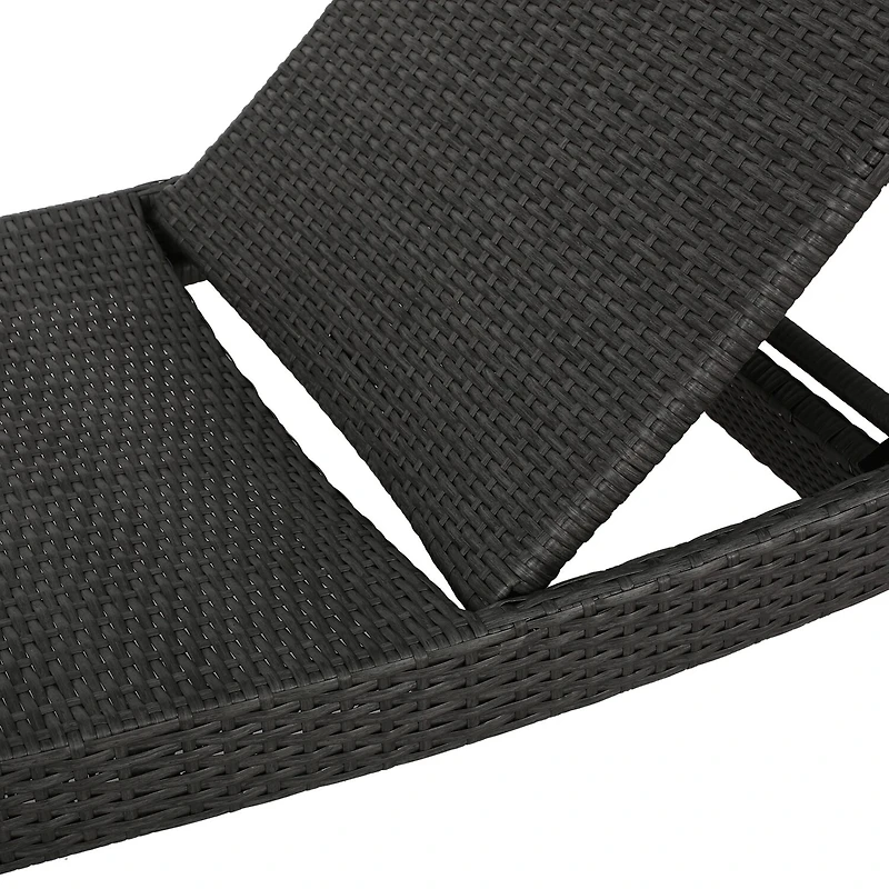Salem Adjustable Lounge Chair
