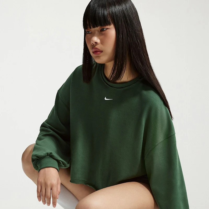 Nike Womens Crew Neck Long Sleeve Embroidered Sweatshirt