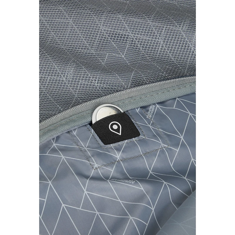 American Tourister Fastforward 29 Inch Hardside Expandable Checked Spinner Luggage