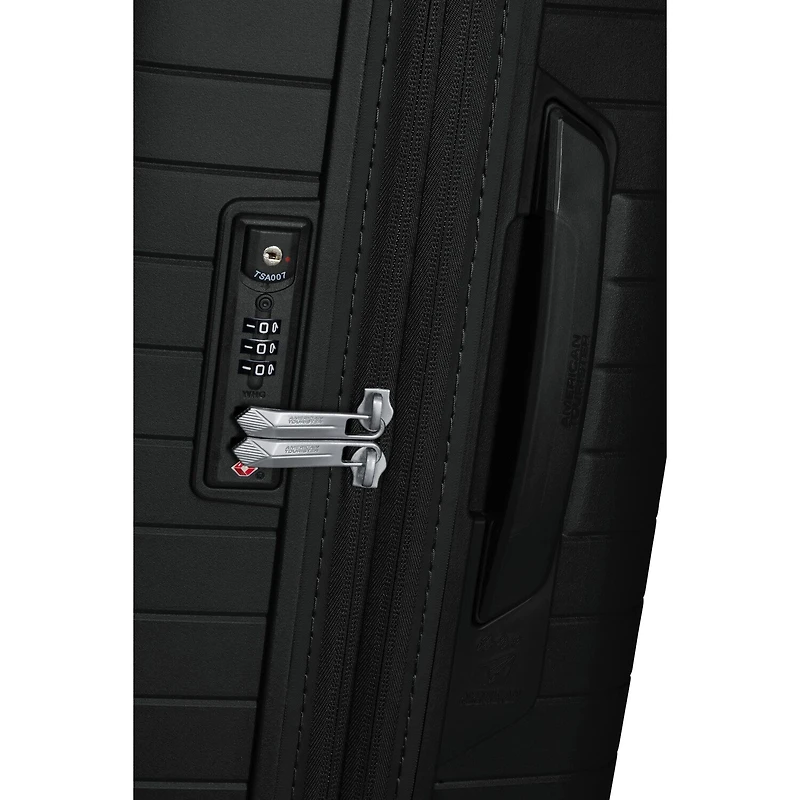 American Tourister Fastforward 29 Inch Hardside Expandable Checked Spinner Luggage