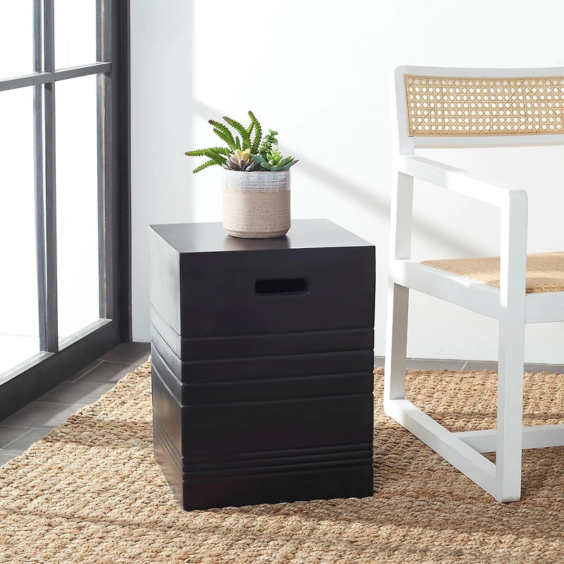 Safavieh Deidara Weather Resistant Cement Side Table