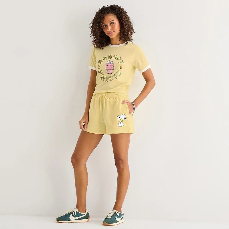 Womens Juniors Crew Neck Short Sleeve Regular Fit Peanuts Graphic T-Shirt