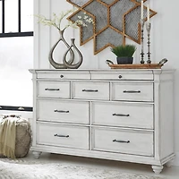 Signature Design by Ashley® Kaelyn 7-Drawer Dresser