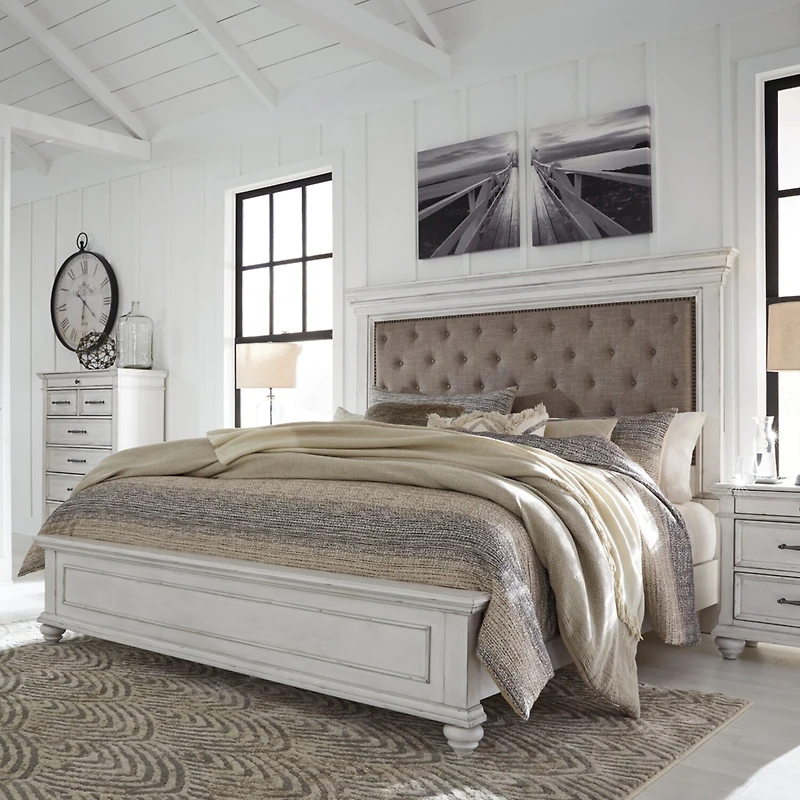 Signature Design by Ashley® Kaelyn Upholstered Panel Bed
