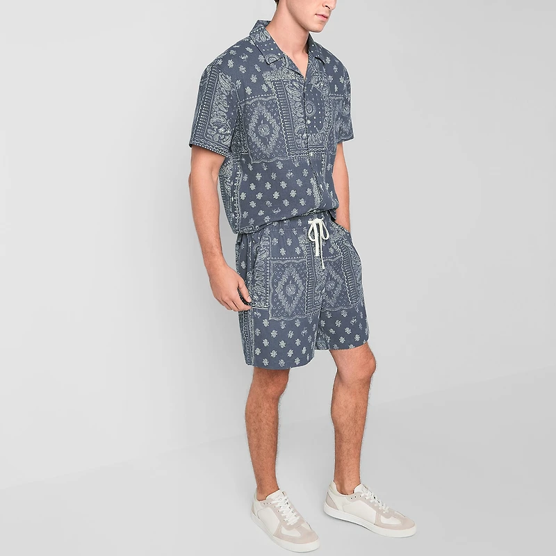Arizona 6" Mens Textured Pull-On Short