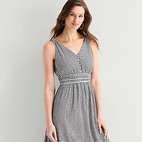 52seven Womens V Neck Sleeveless Maxi Dress