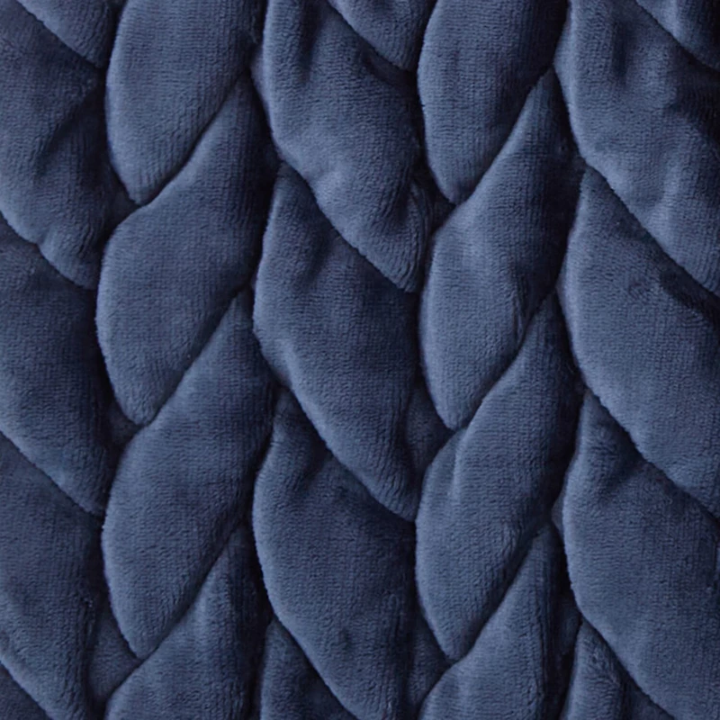 Liz Claiborne Chunky Chevron Throw