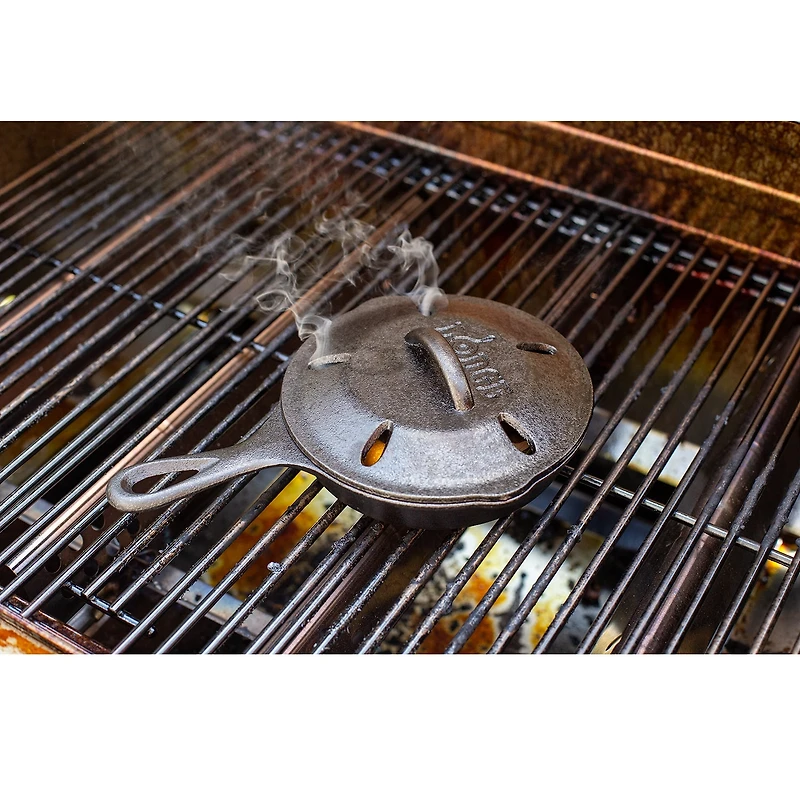 Lodge Cookware Smoker