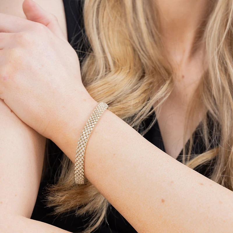 (H-I / I1) Womens 10K Gold 7.25 Inch Chain Bracelet