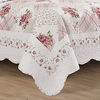 Royal Court Bungalow Floral Quilt Set