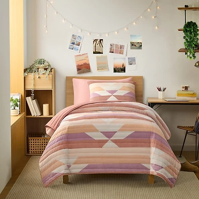 Bearpaw Connor Coco Flannel Reversible Quilt Set