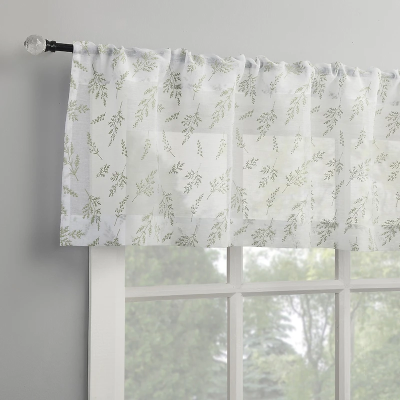 No 918 Rosemary Rod Pocket Tailored Valance