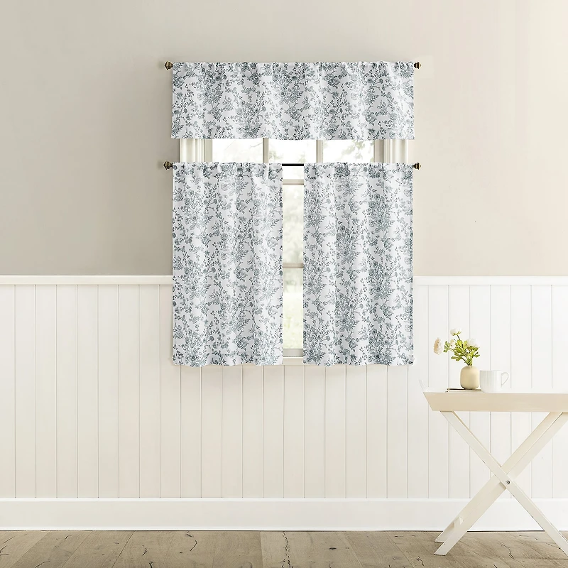 No 918 Addie Rod Pocket Tailored Valance