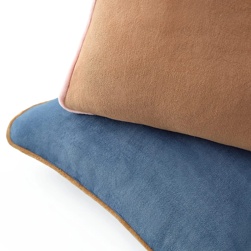 Bearpaw Blair 20x20 Square Throw Pillow