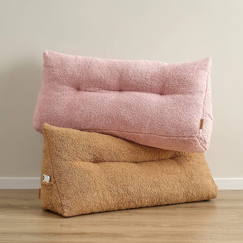 Bearpaw Leo Sherpa Specialty Wedge Pillow