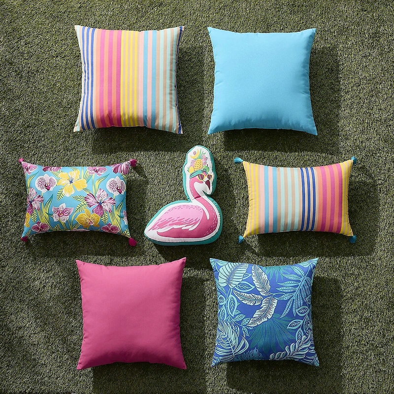 Outdoor Oasis 20"X 20" Horizon Turquoise Square Throw Pillow