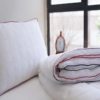 Depera Home Midweight Down Alternative Comforter