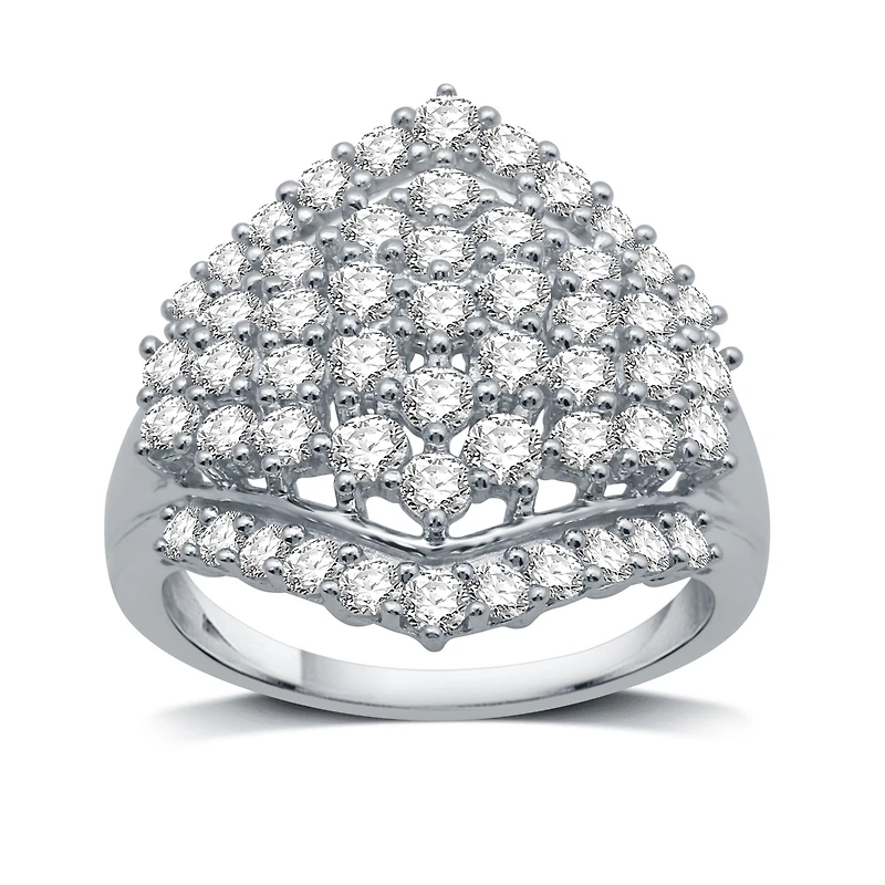 Womens / CT. T.W. Natural White Diamond 10K Gold Cluster Cocktail Ring