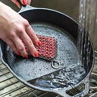 Lodge Cookware Red Chainmail Scrubbing Pad