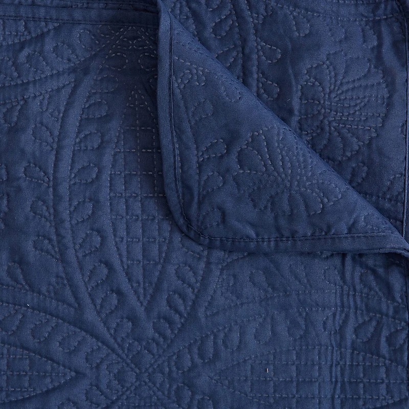 Linery Pinsonic Medallion 3-pc. Reversible Quilt Set
