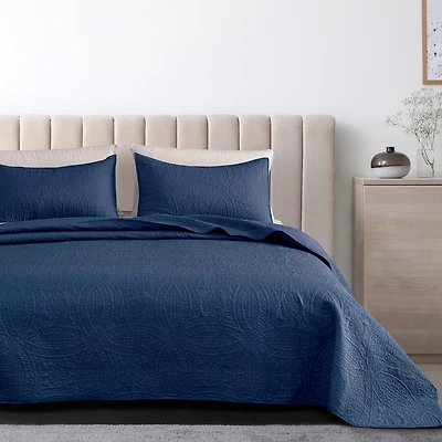 Linery Pinsonic Medallion 3-pc. Reversible Quilt Set