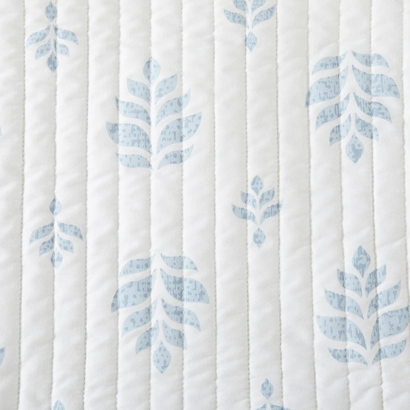 Linery Intricate French Floral Reversible Quilt Set
